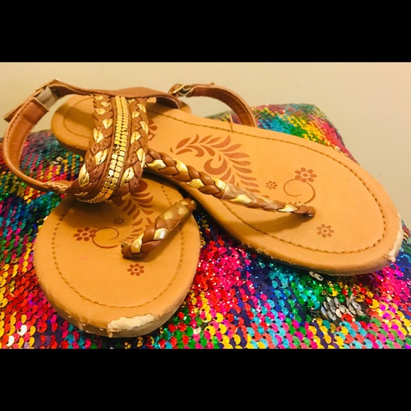 ❇️ Gladiator Girls flat Sandals Size 3 Sold as is. - Picture 5 of 5